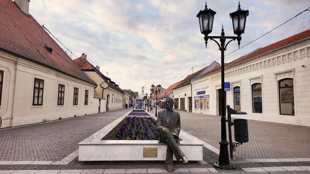 Apartman Ksenija Ðakovo Exterior foto